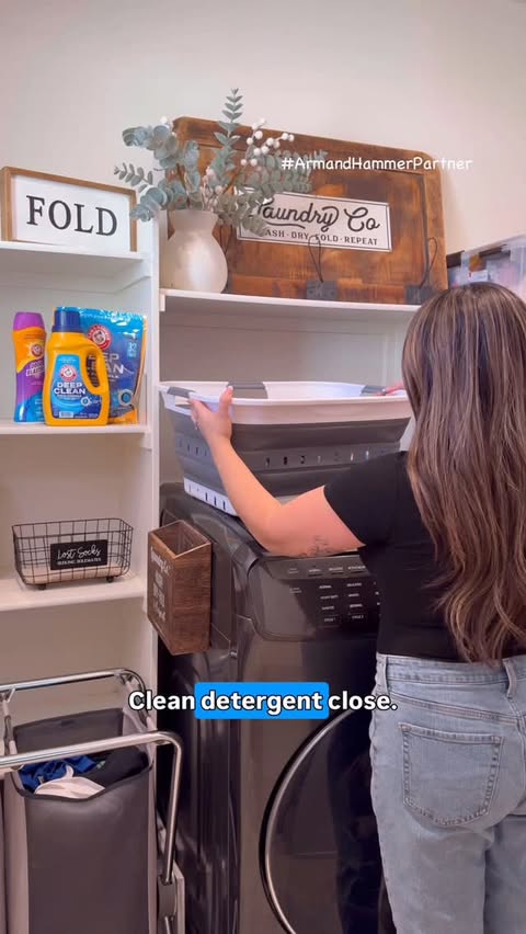 Instagram post by @_tanairiiii for ARM and HAMMER. Caption reads: [...] the holidays which is why l use....