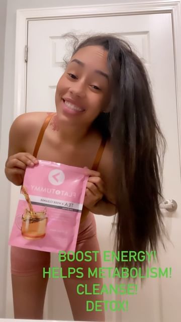 Instagram post by @nuenueeee for Flat Tummy Co. Caption reads: #ad  @flattummyco’s cleanse tea program has me on....