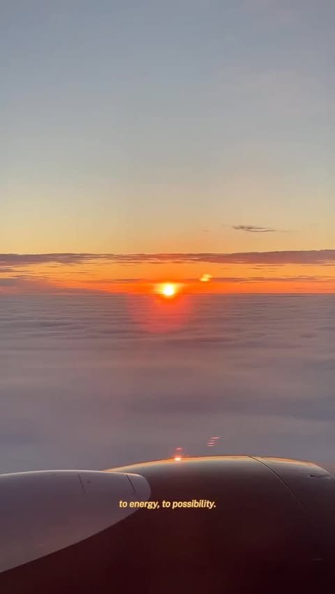 Instagram post by @camilleportugais for Bumble. Caption reads: [...] Others change your connections. 🌎🐠💛....