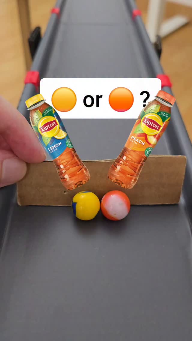 Instagram post by @masterbilles for Lipton Iced Tea. Caption reads: Wich team are you, Lipton IceTea Peach 🟠 or Lemon....