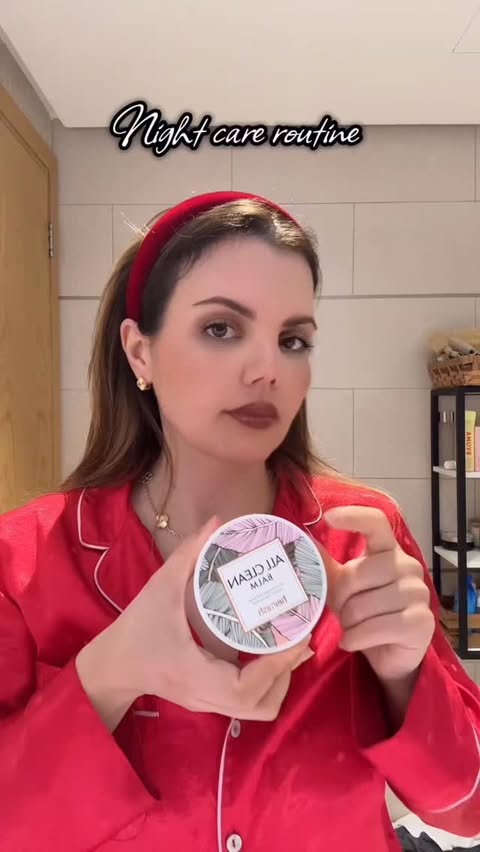 Instagram post by @by_amalbk_ for Medicube. Caption reads: ⁨	🌙 Night Care Routine (step by step)

All Clean....