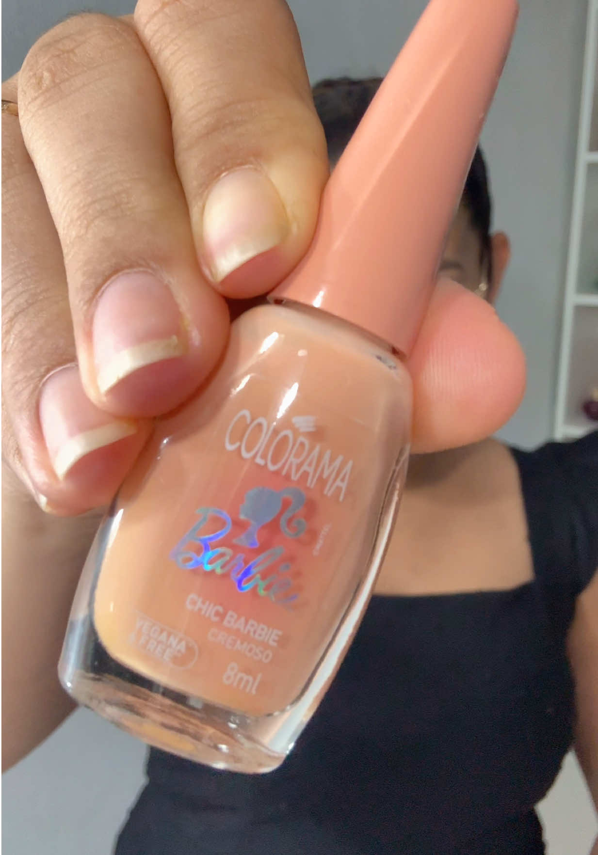 TikTok post by @miriansantos98 for Esmalte Colorama. Caption reads: @Esmalte Colorama 🌈 nunca decepciona 🤌🏼🤌🏼....