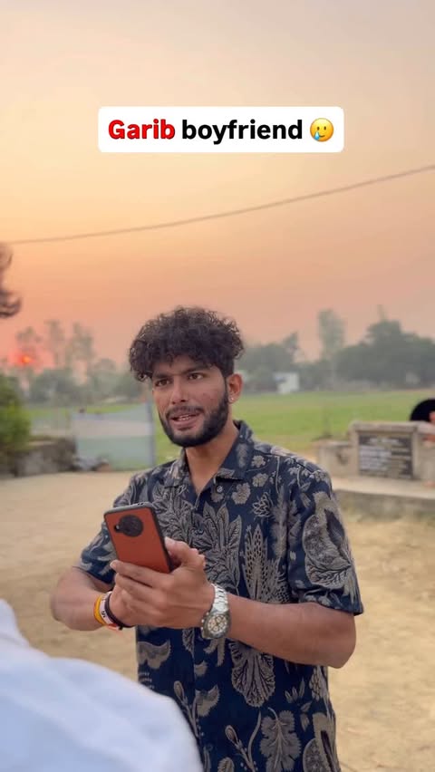 Instagram post by @vishalhodophile for Rapido. Caption reads: Garib boyfriend 😭 @vishalhodophile 

Follow for....