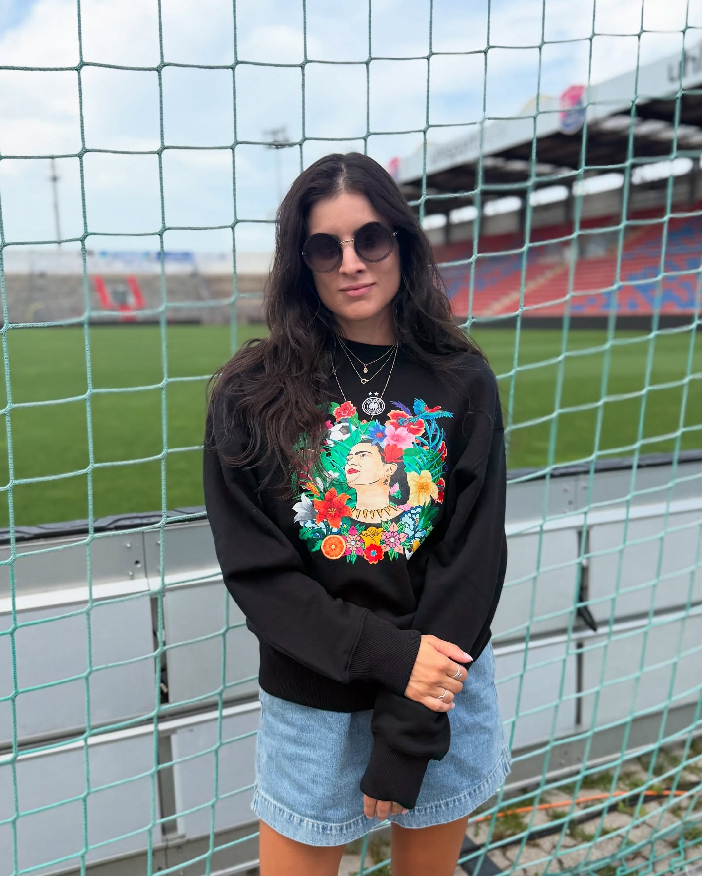 Instagram post by @lieblingsspielerfrau for Spreadshirt. Caption reads: Meet me beim Public Viewing @bavariafilmstadt am....