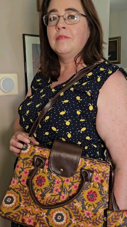 Instagram post by @hippie79 for Shop LC. Caption reads: [...] short. Buy the bag 👜⁣ ⁣ Gifted 🎁 ⁣ ⁣ Shop....