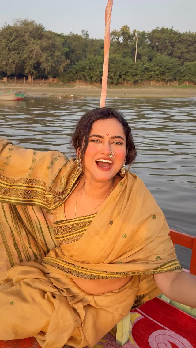 Instagram post by @aishwaryakaushik__ for Sri Mandir. Caption reads: 🧡 🪔 Dev DIPAWALI - Kartik Purnima (5th November)....