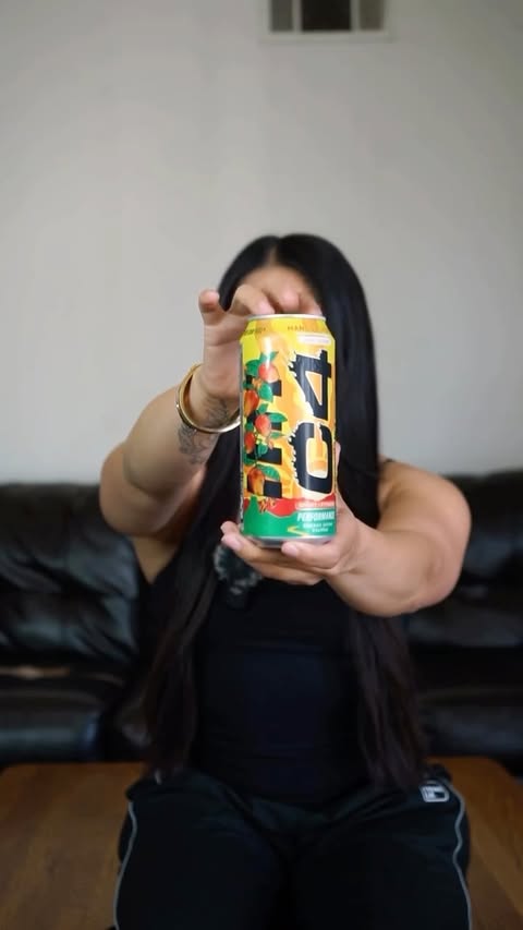 Instagram post by @gainsbyariel for Cellucor. Caption reads: [...] energy drink girlies 🥭✨🌶️ @c4energy....
