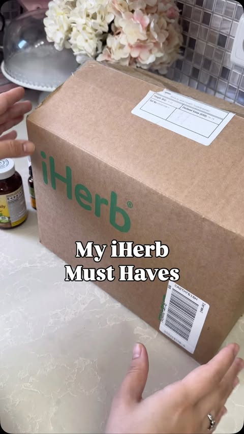 Instagram post by @recipesbyrena for iHerb. Caption reads: #iherbinfluencer [ad] Comment below for the link....