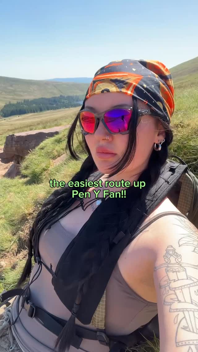 Instagram post by @amber0utside for komoot. Caption reads: The easiest way up Pen y Fan using @komoot ⛰️....