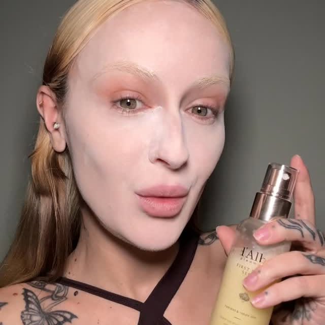 Instagram post by @not_another_hanna for dalbaglobal. Caption reads: Melt your powders away using the @dalba_global....