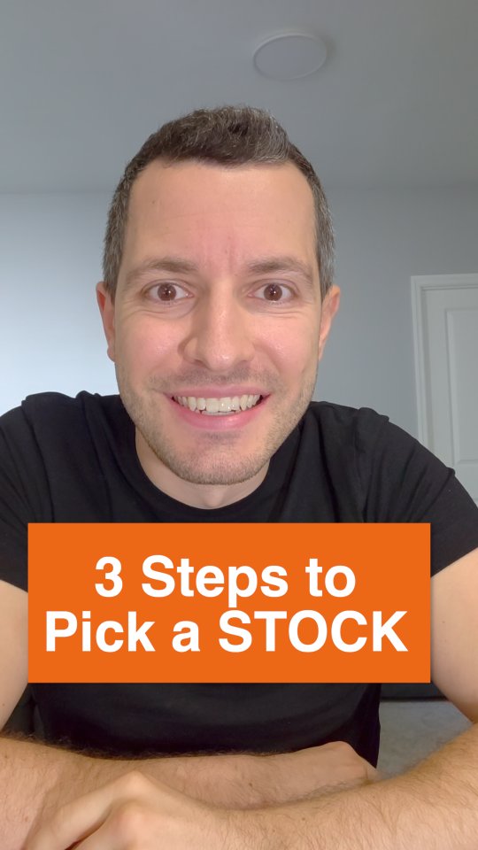 Instagram post by @canadiantshirt for Moomoo. Caption reads: [...] a quality stock takes work, I use Moomoo and....