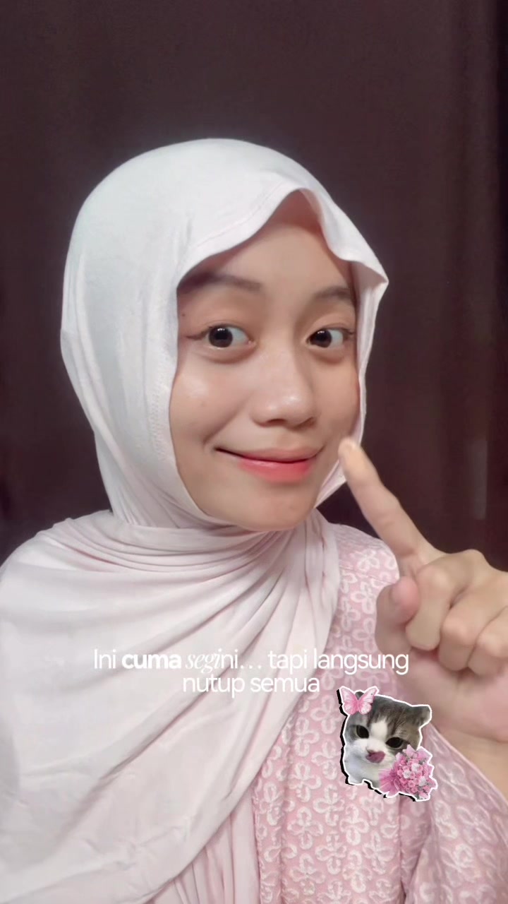 TikTok post by @akumayang__ for Animate. Caption reads: [...] dapet Makeup ngampus auto flawless! @Animate....