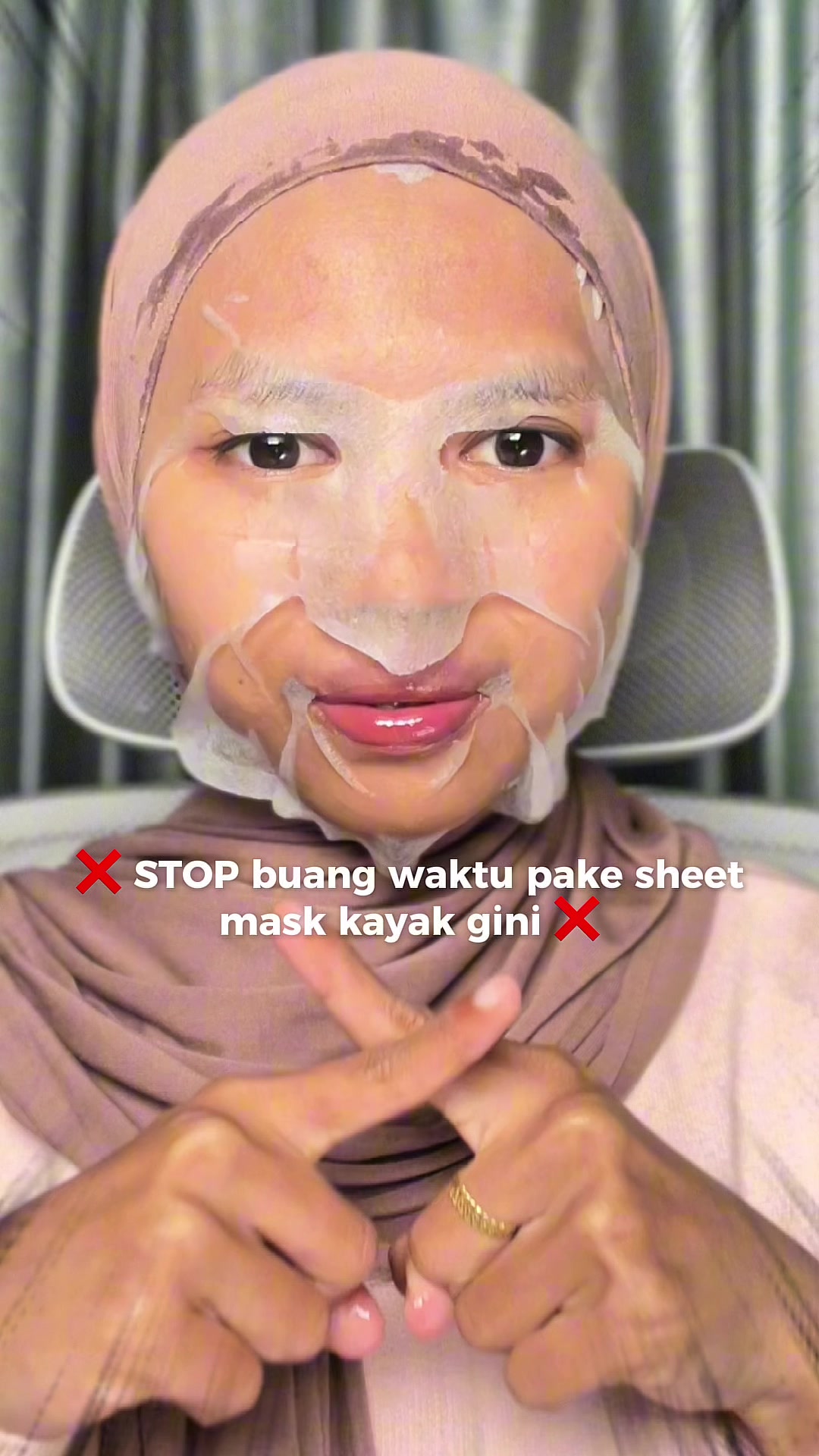TikTok post by @itsmeevaniii for Lanbena. Caption reads: [...] dan bangun tidur auto glowing 💅🏻✨....