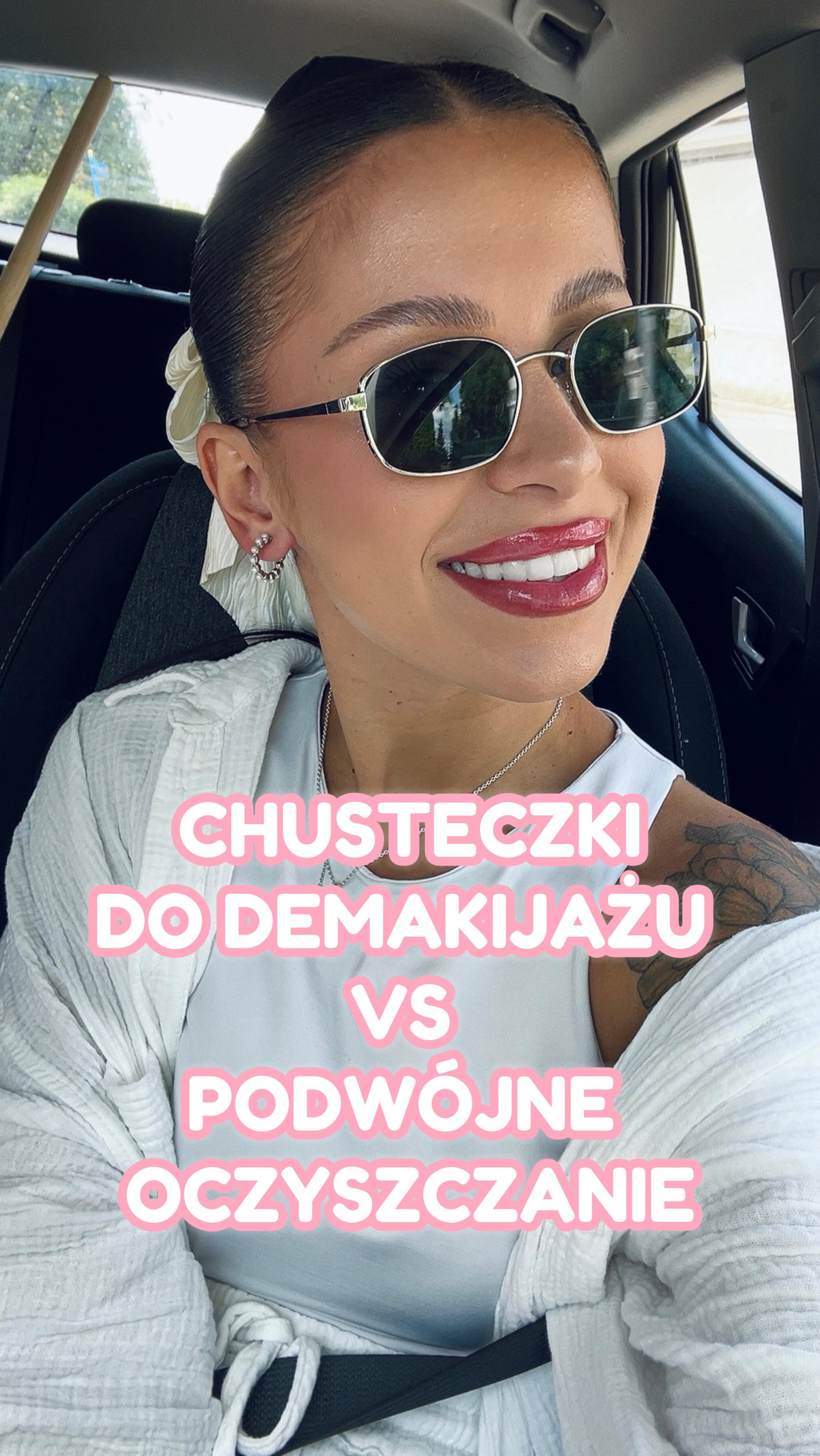 Instagram post by @paullaak for Yepoda. Caption reads: A Ty dalej używasz chusteczek do demakijażu lub....