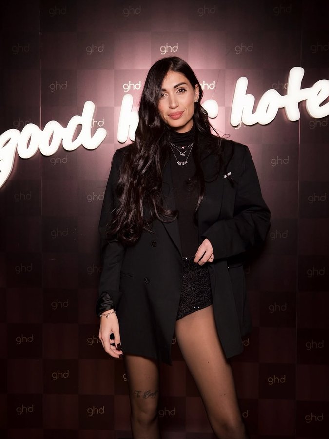 Instagram post by @cecilia_zagarrigo for ghd Italia. Caption reads: Una cena fuori, un bicchiere di vino e si torna a....