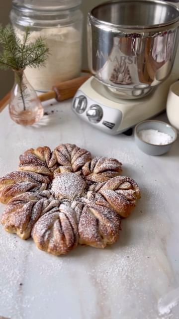 Instagram post by @thatbreadlady for Ankarsrum. Caption reads: [...] just got so much more fun with my new....