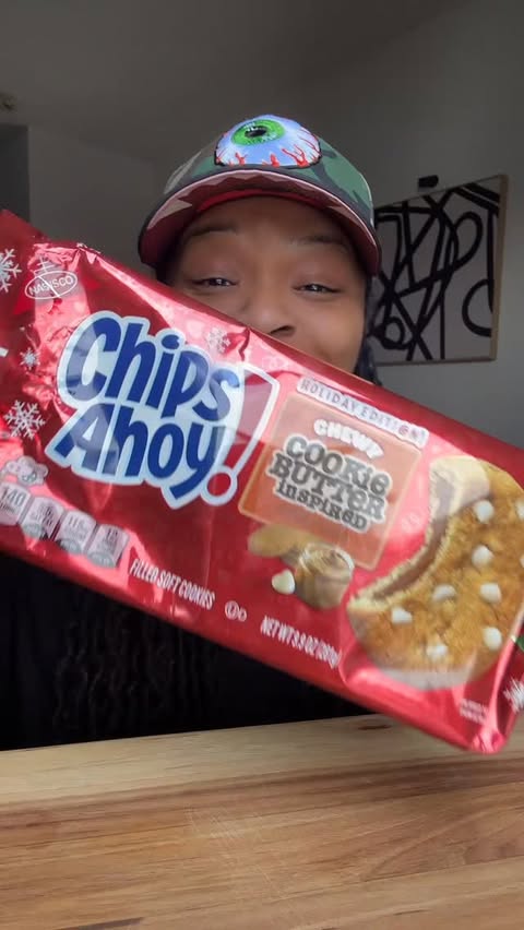Instagram post by @munchwithdes for Chips Ahoy!. Caption reads: Trying Chips Ahoy Cookie Butter Inspired Holiday....