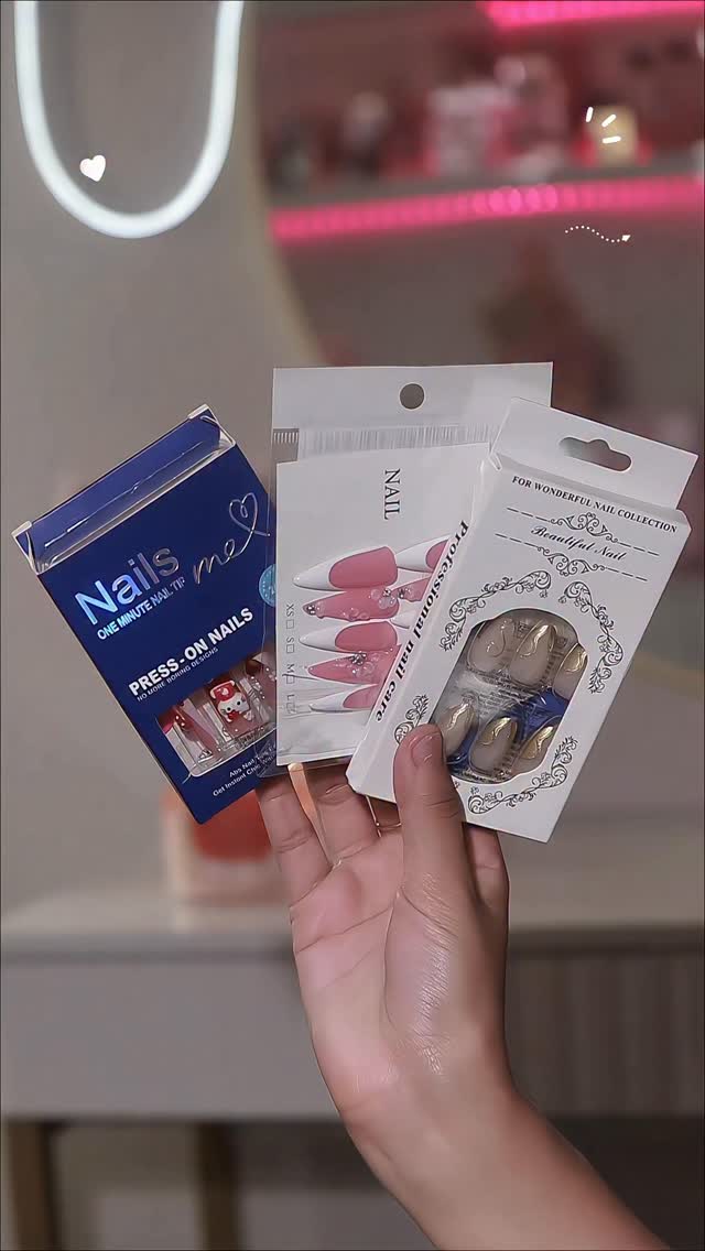 Instagram post by an influencer for SHEIN. Caption reads: SHEIN Beauty Press-On Nails @shein_us [...].