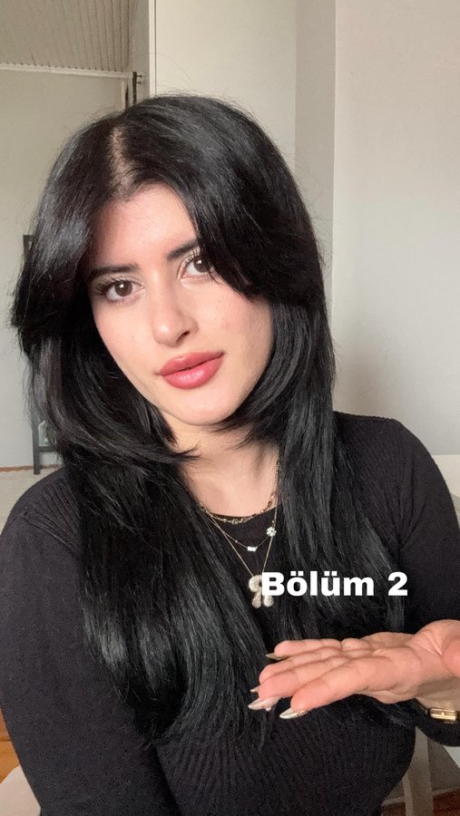 Instagram post by @rahelpekcan for Flormar UAE. Caption reads: Bölüm 2.. neden eve erken gidiyor ? Fotoğraf ne....