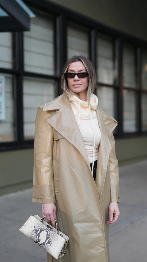 Instagram post by @_pamelaresende for VERAFIED NEW YORK. Caption reads: ad | Trench coat season is officially here ! Layne....