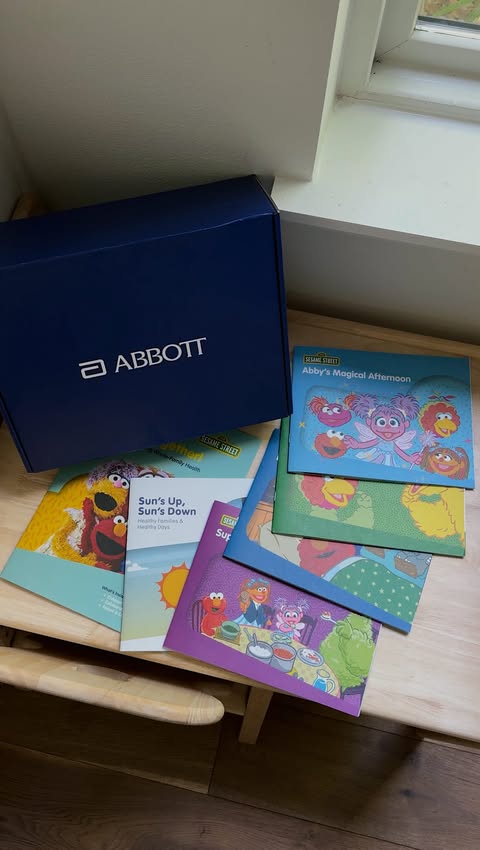 Instagram post by @arina.negishi for Abbott. Caption reads: [...] These free books and activities from....