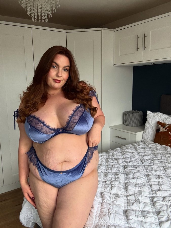 Instagram post by @lauren_frances__ for Curvy Kate. Caption reads: Scantilly Sunday 🔥

Say Hello to one of my new....