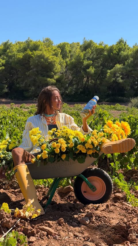 Instagram post by @helenrico for Lenor. Caption reads: [...] day, but make it Greek countryside🌻....