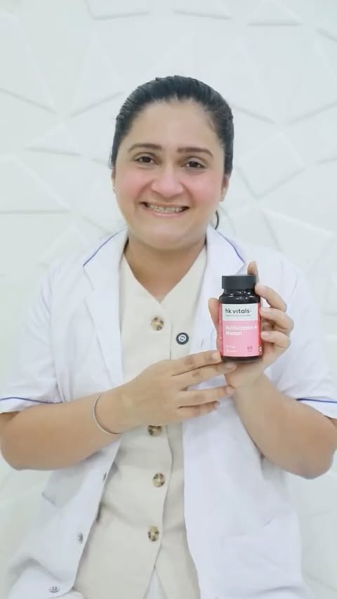 Instagram post by @the_momster for HK Vitals. Caption reads: “Main toh healthy khana khati hoon… phir bhi....