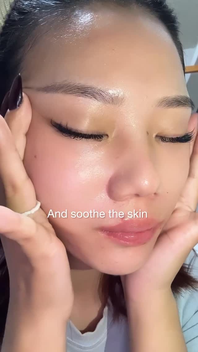 Instagram post by @yadamtahin15 for Plum Goodness. Caption reads: Comment ‘link’ for this 
The only serum my skin....