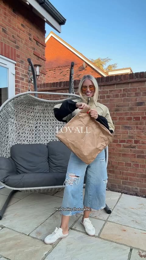 Instagram post by @mariaelondon for LOVALL. Caption reads: LOVALL new in 🩶🖤 Absolutely love how comfy [...].