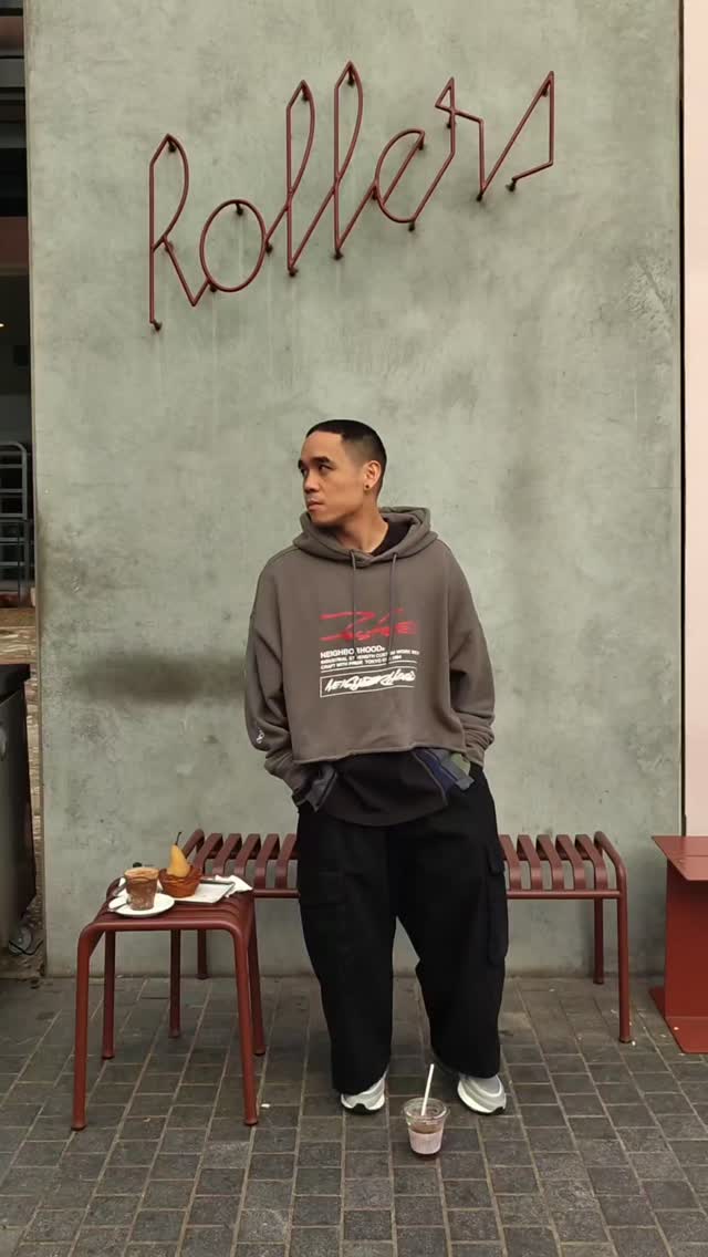 Instagram post by @itsmeeks for I Love Ugly. Caption reads: How to Layer and Pick Up Coffee (Again) 

This....