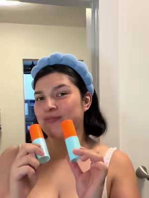 TikTok post by @itzelleines for Bubble Insiders. Caption reads: @Bubble Insiders @Bubble Skincare #fypシ゚viral....
