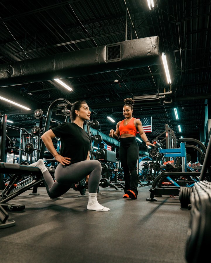 Instagram post by @lauraliechap for Evogen Nutrition. Caption reads: An Olympia-Worthy Glute Day 🏆

Watch @hanyrambod....