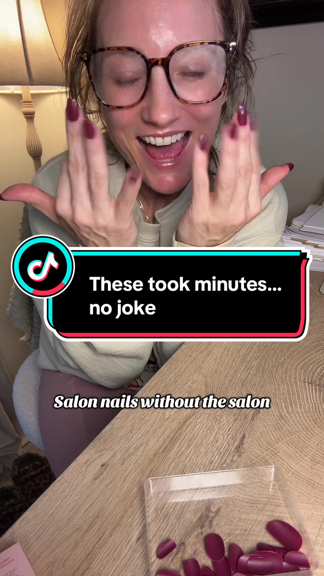 TikTok post by @amfoster01 for Glamnetic. Caption reads: These Glamnetic short round press-on nails in....