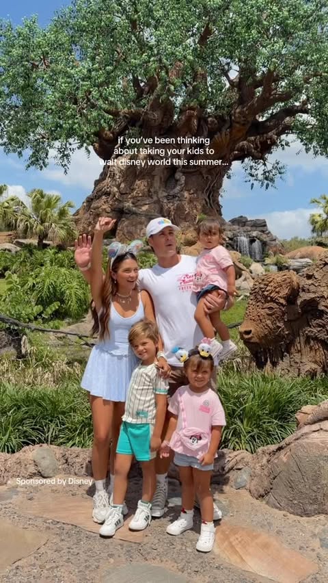 Instagram post by @fabiolamillican for Walt Disney World. Caption reads: [...] about taking your kids, summer at....