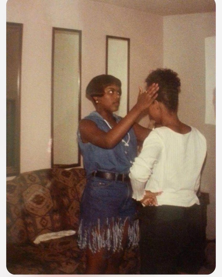 Instagram post by @iamtabithabrown for Donna’s Recipe. Caption reads: So posting that microwave pony tail earlier today....