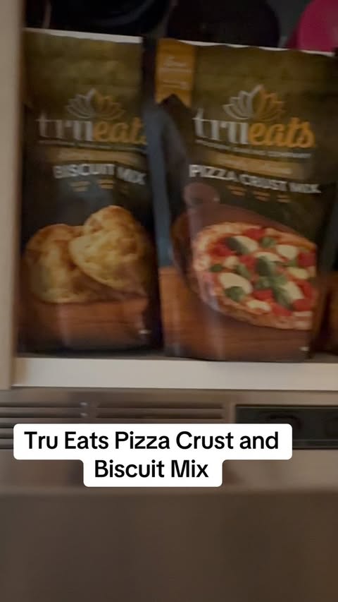 Instagram post by @nilimo for MomSelect. Caption reads: TruEats Simply Delicious mixes contain just five....