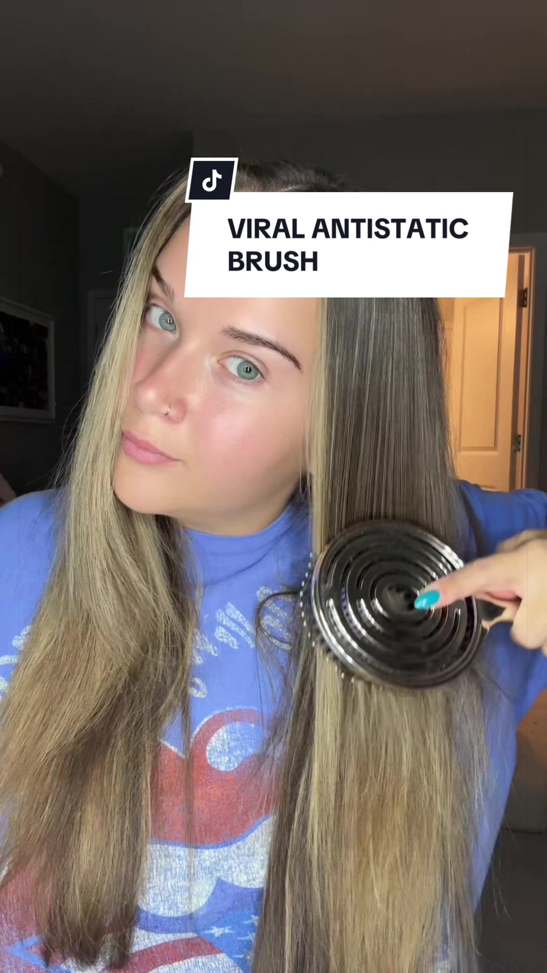 TikTok post by @camrynrayy for Halovida. Caption reads: [...] hello smooth, anti static hair 🥰🥰....