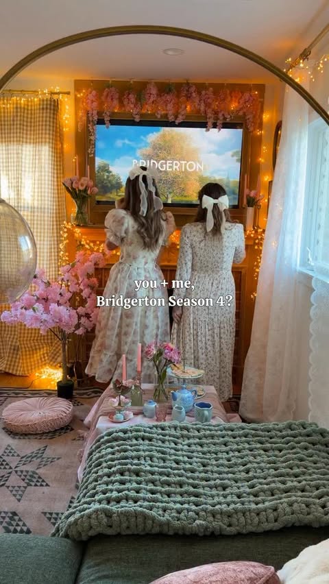 Instagram post by @steffy for Bridgerton. Caption reads: [...] almost time!!! 🌸🌼✨ Getting ready for....