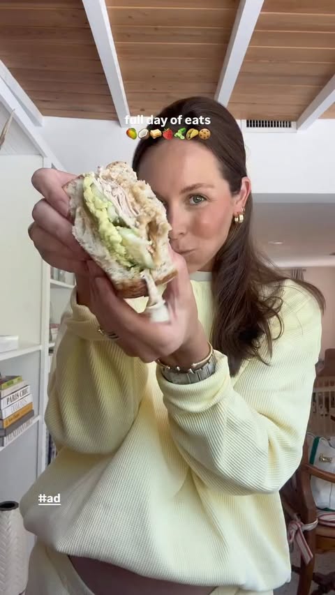 Instagram post by @goodness_with_g for Oikos Cooperação e Desenvolvimento. Caption reads: #ad aaaall the good eats this day 💪🏼🕺🏻 I’m all....