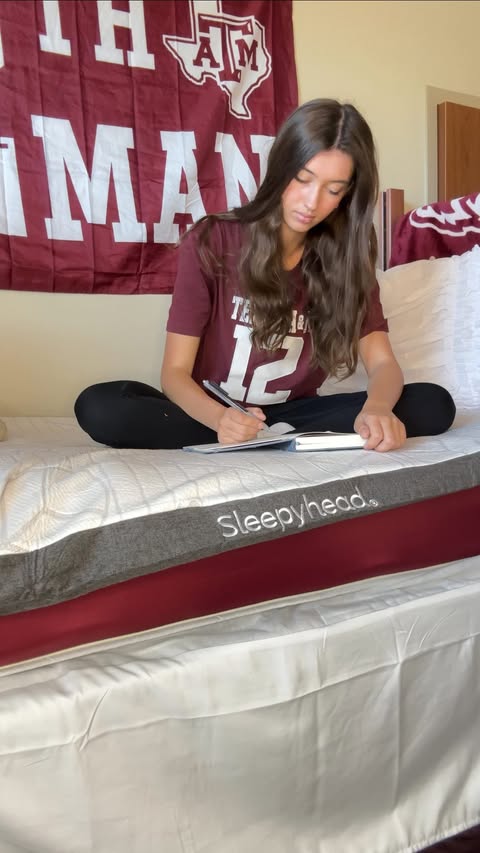 Instagram post by @lovehaileyzailey for Sleepyhead. Caption reads: drop some tips you have! here are mine: 1. Go to....