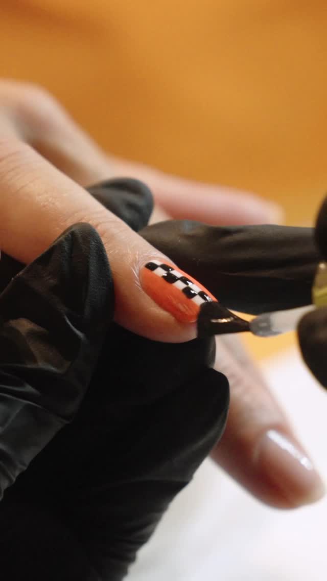 Instagram post by @soooldn for McLaren. Caption reads: [...] both on and off the track #priceless 🧡....