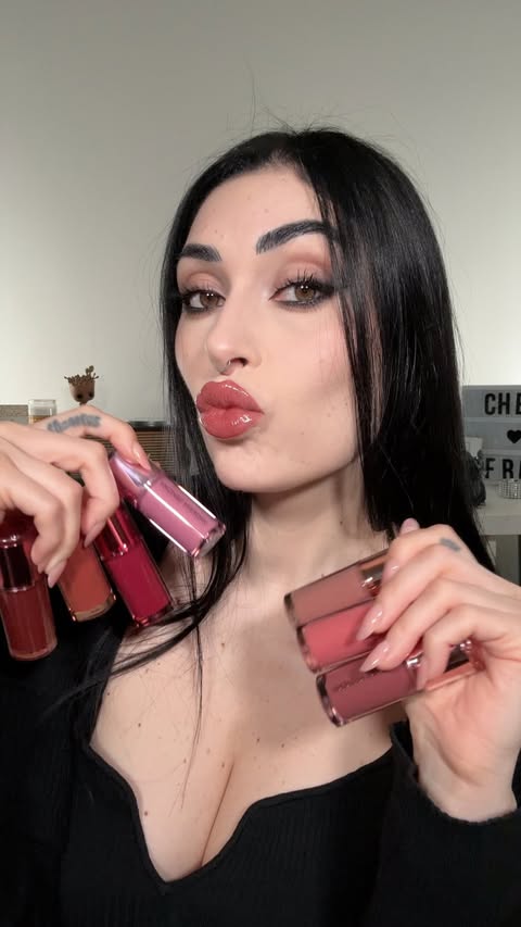 Instagram post by @cherylpandemonium for Natasha Denona Beauty. Caption reads: [...] di @natashadenona 💋 / gifted by....