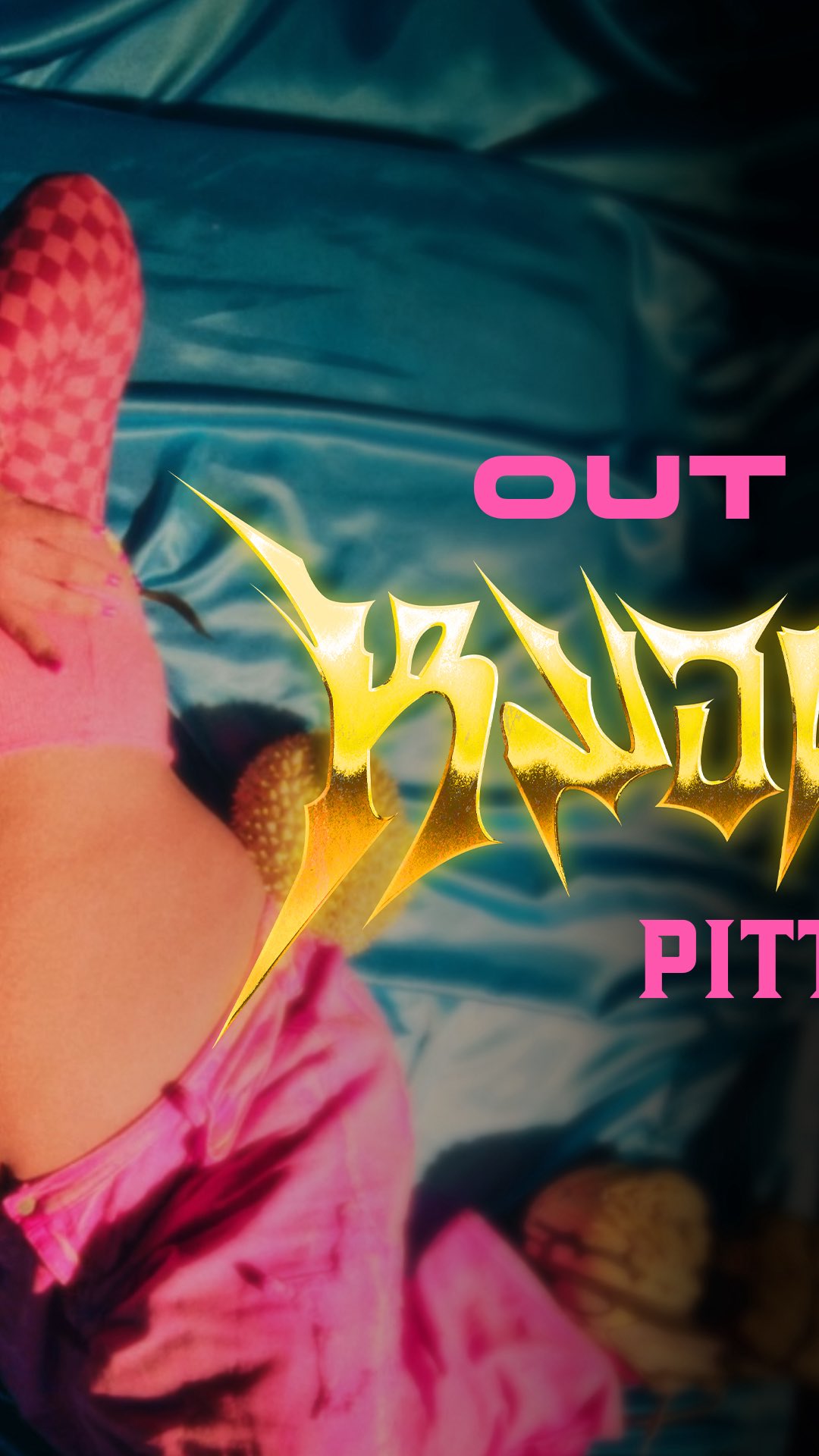 Instagram post by @takhligang.official for Universal Musiek. Caption reads: OUT NOW‼️#หมอนทอง ยั่วๆสับๆ ซิงเกิลเดี่ยวจาก PITTA....