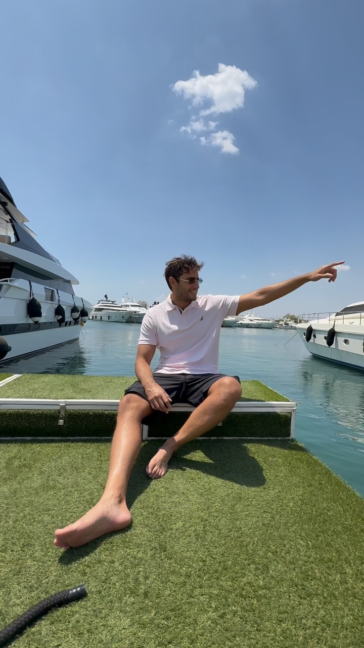 Instagram post by @kapotsismarios for Nautica. Caption reads: By the sea — always close to my element. 
Simple....