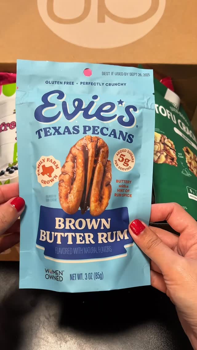 Instagram post by @ra_sha85 for Urthbox. Caption reads: #ad Healthy snacks on repeat 😋 Who else loves....