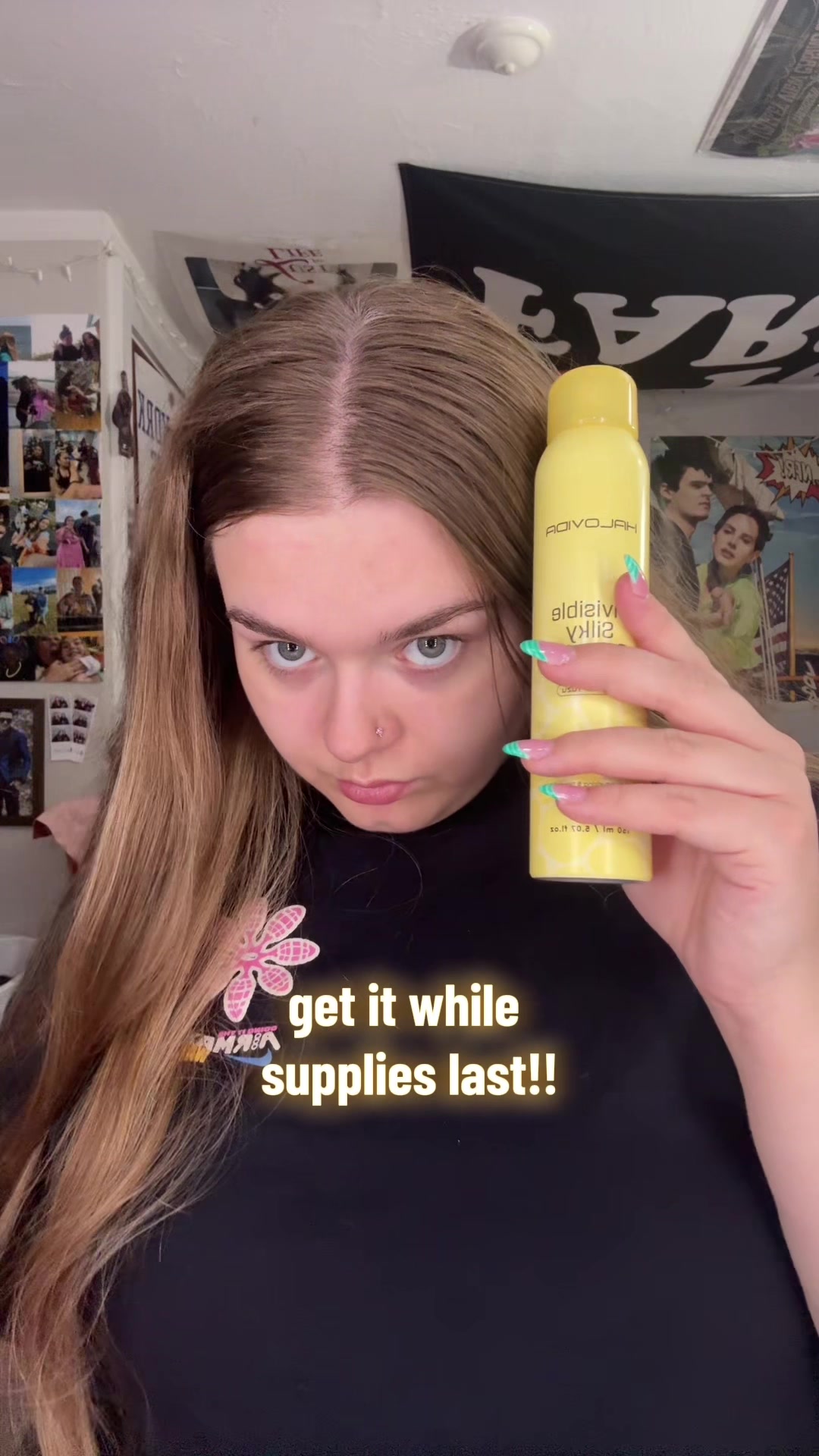 TikTok post by @iminlovewithchriswood for Halovida. Caption reads: [...] this dry shampoo works wonders!!! #halovida....