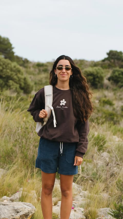 Instagram post by @_marialongas for Passenger. Caption reads: [...] no matter the hike but always with my....