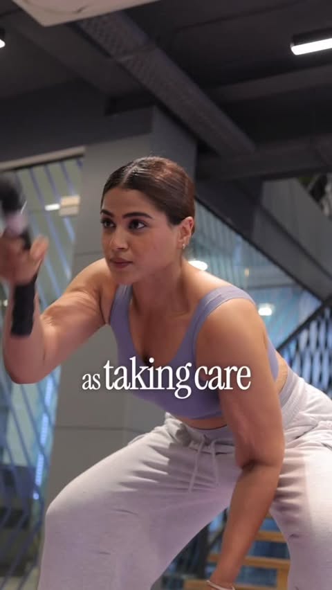 Instagram post by @gurishqkaur for MuscleBlaze. Caption reads: [...] my fitness goals with the @muscleblaze L....