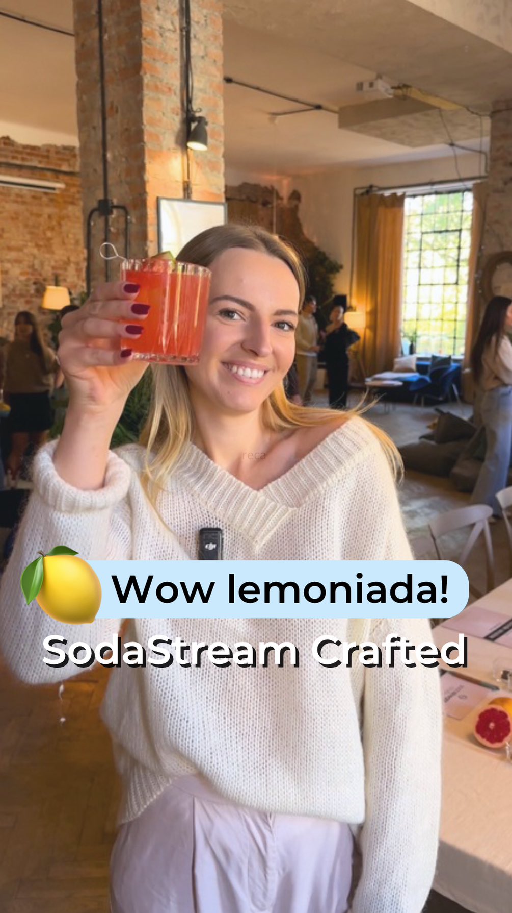 Instagram post by @natkaliskacom for SodaStream. Caption reads: Musisz zrobić tę lemoniadę!👇🏼
.
.
.
Grejpfrut i....